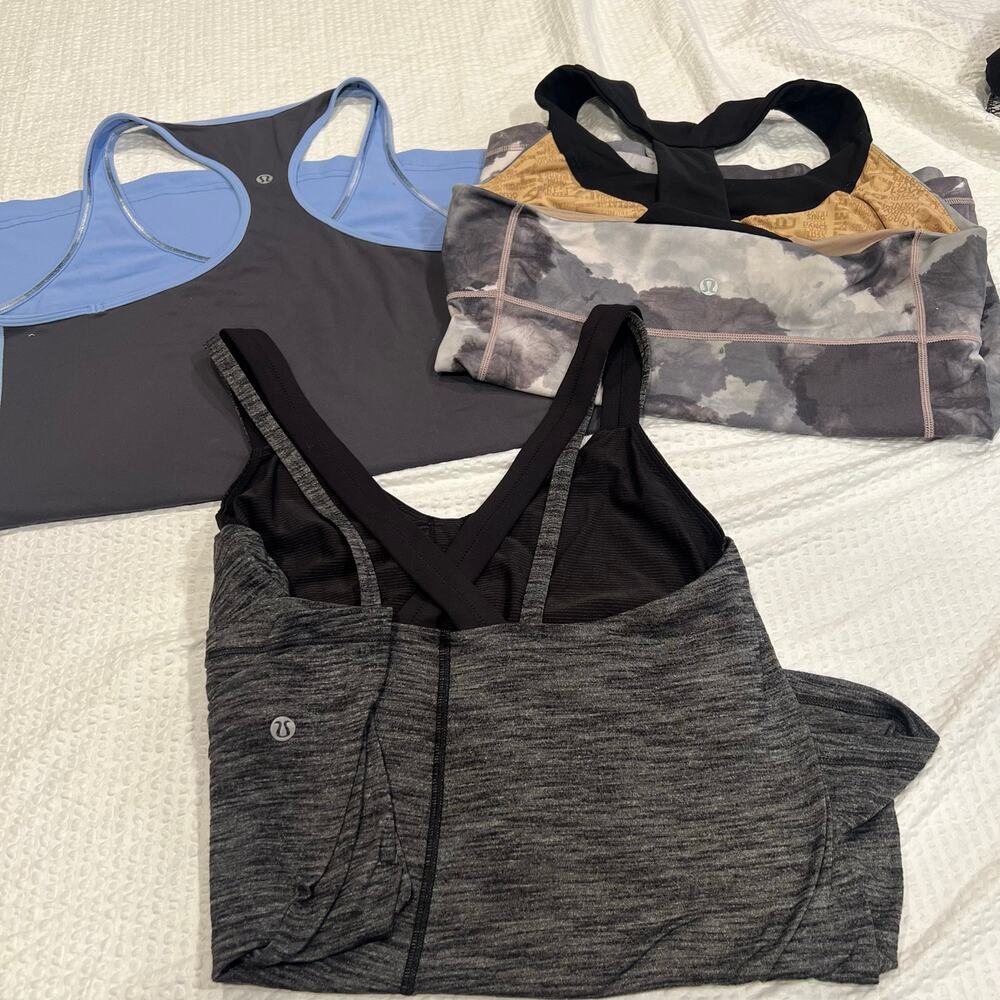 Lululemon tank top bundle for women size 10